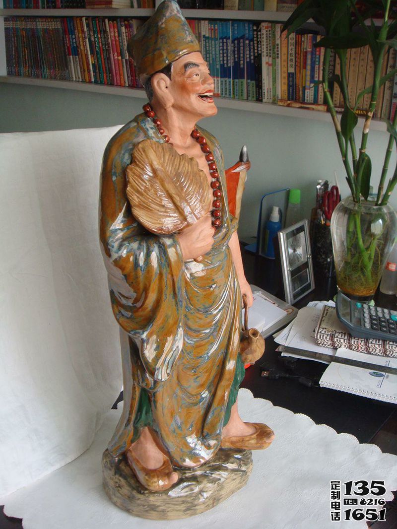 室內玻璃鋼彩繪小型擺件濟公雕塑 室內玻璃鋼彩繪小型擺件濟公雕塑