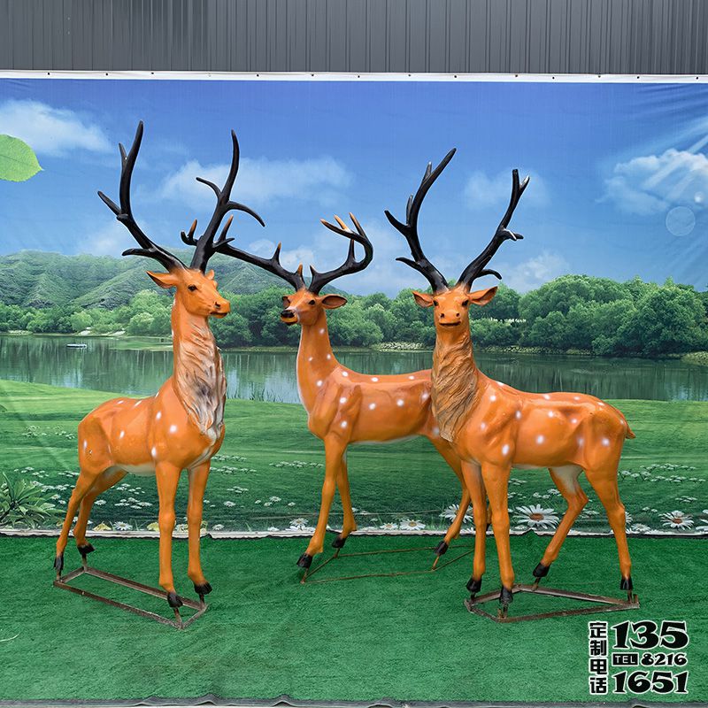 戶外景區(qū)創(chuàng)意玻璃鋼仿真動物梅花鹿雕塑 戶外景區(qū)創(chuàng)意玻璃鋼仿真動物梅花鹿雕塑