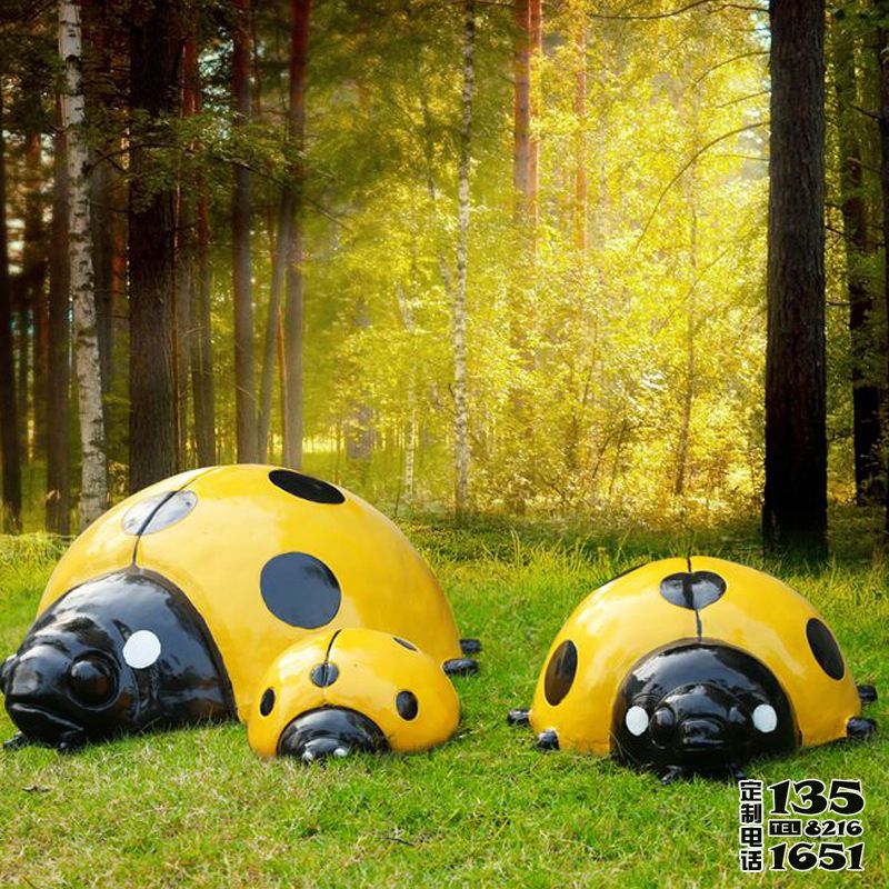 戶外公園擺放的玻璃鋼卡通七星瓢蟲(chóng)雕塑 戶外公園擺放的玻璃鋼卡通七星瓢蟲(chóng)雕塑