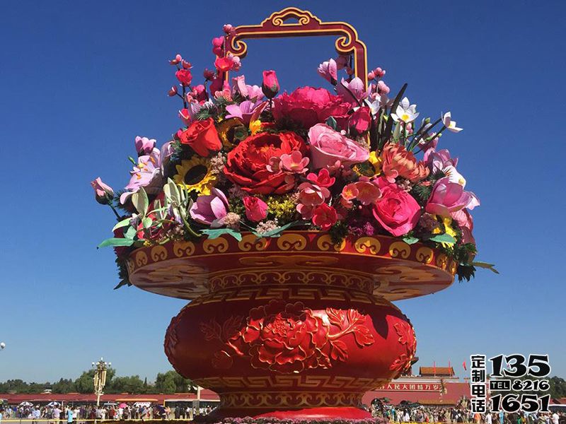 國慶節(jié)廣場玻璃鋼彩繪仿真花朵大花籃雕塑 國慶節(jié)廣場玻璃鋼彩繪仿真花朵大花籃雕塑
