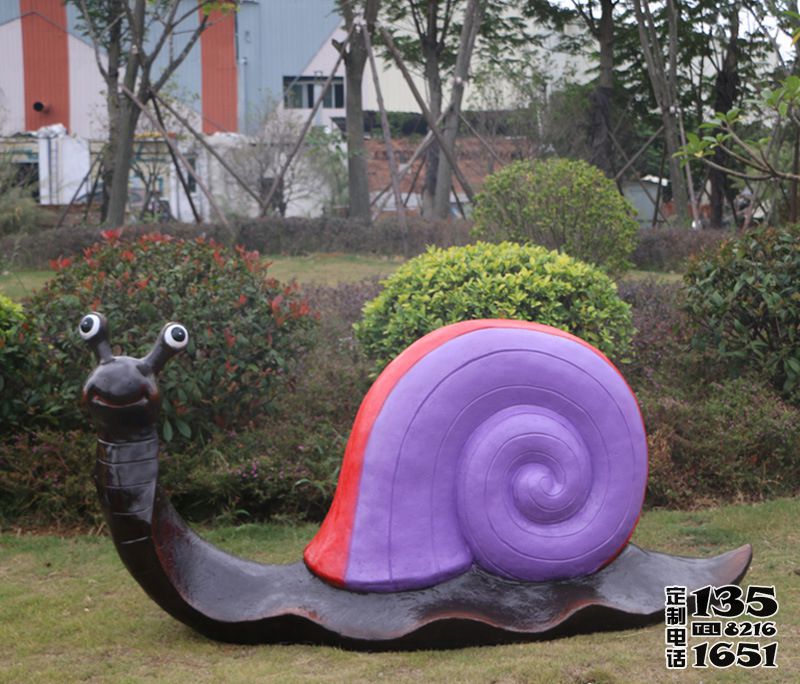 公園擺放的大眼睛玻璃鋼彩繪蝸牛雕塑 公園擺放的大眼睛玻璃鋼彩繪蝸牛雕塑
