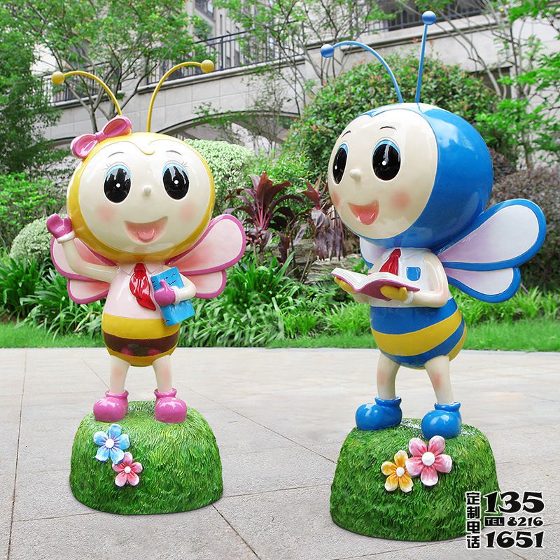 公園小區(qū)廣場擺拿書玻璃鋼卡通蜜蜂雕塑 公園小區(qū)廣場擺拿書玻璃鋼卡通蜜蜂雕塑